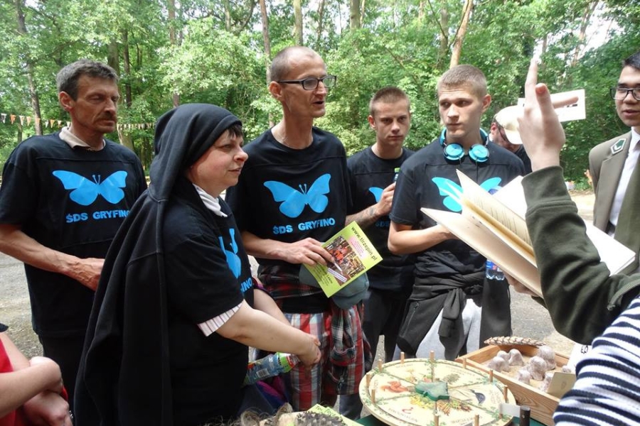 Uczestnicy podczas losowania kolejnej konkurencji 