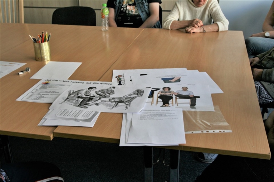 Zdjęcie przedstawiające pomoce dydaktyczne dla uczestników.