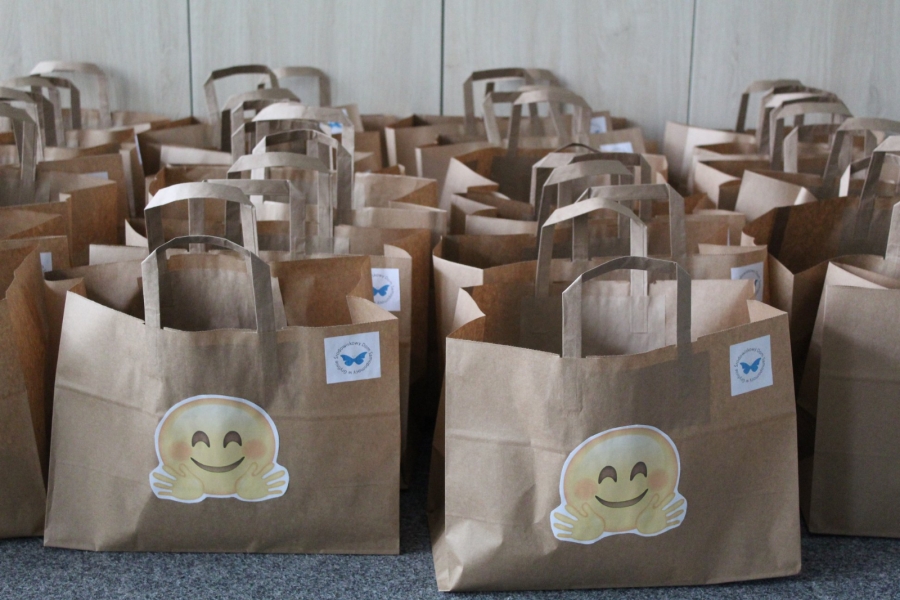 Papierowe torby z emotikonką i logiem ŚDS